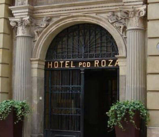 Hotel Pod Różami