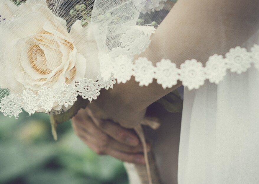 Welon ślubny – niezbędne informacje, rodzaje, ceny
